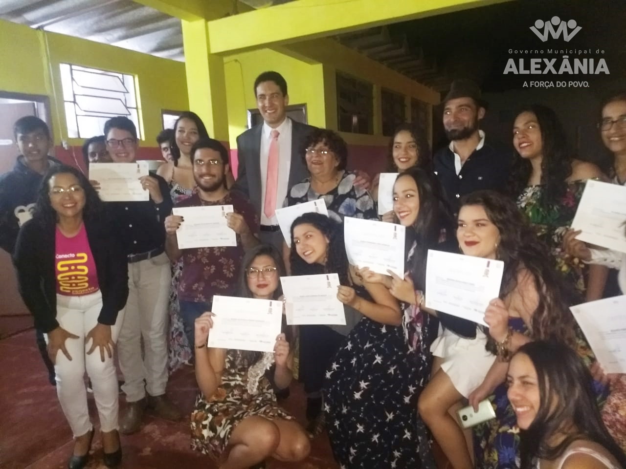 Entrega de certificados curso de Espanhol na Biblioteca Laís Aderne